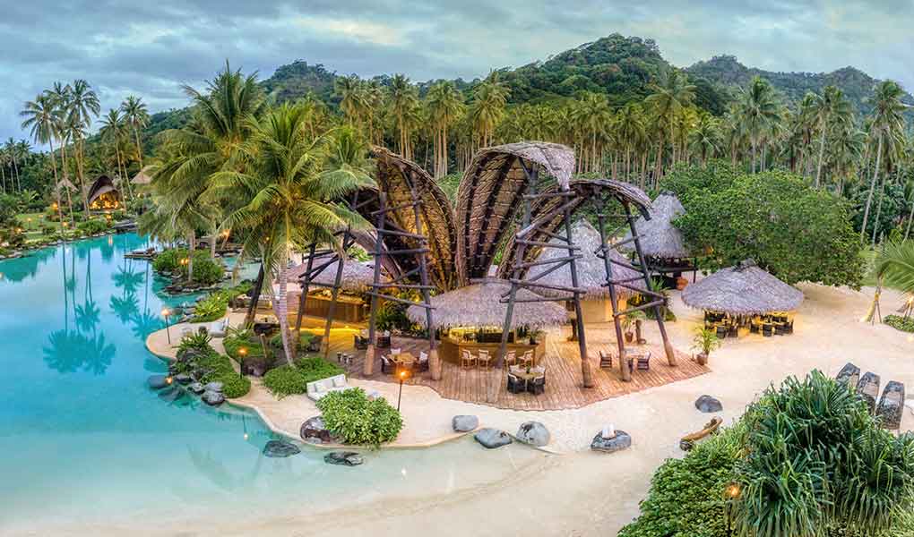Zonas comunes sobre la playa en Fiji hotel COMO Laucala Island