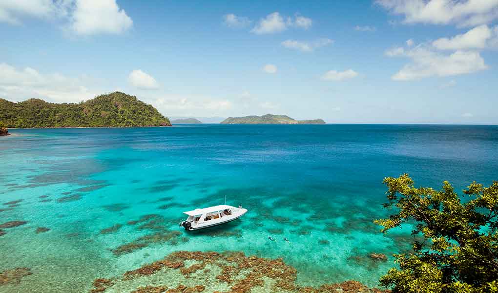 Pases en barco privado en Fiji