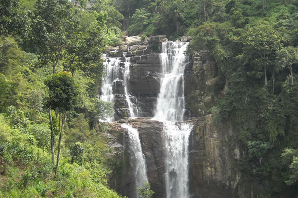 Cataratas Sri Lanka y Maldivas a medida de novios lujo